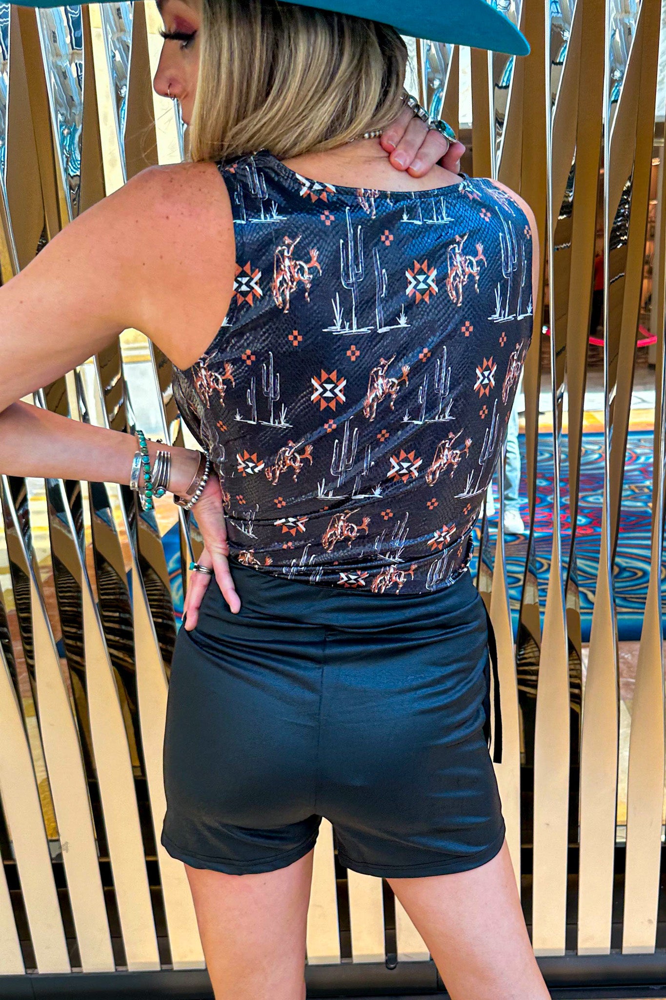 ROUND UP SKORT* TUXEDO *SUPER SALE