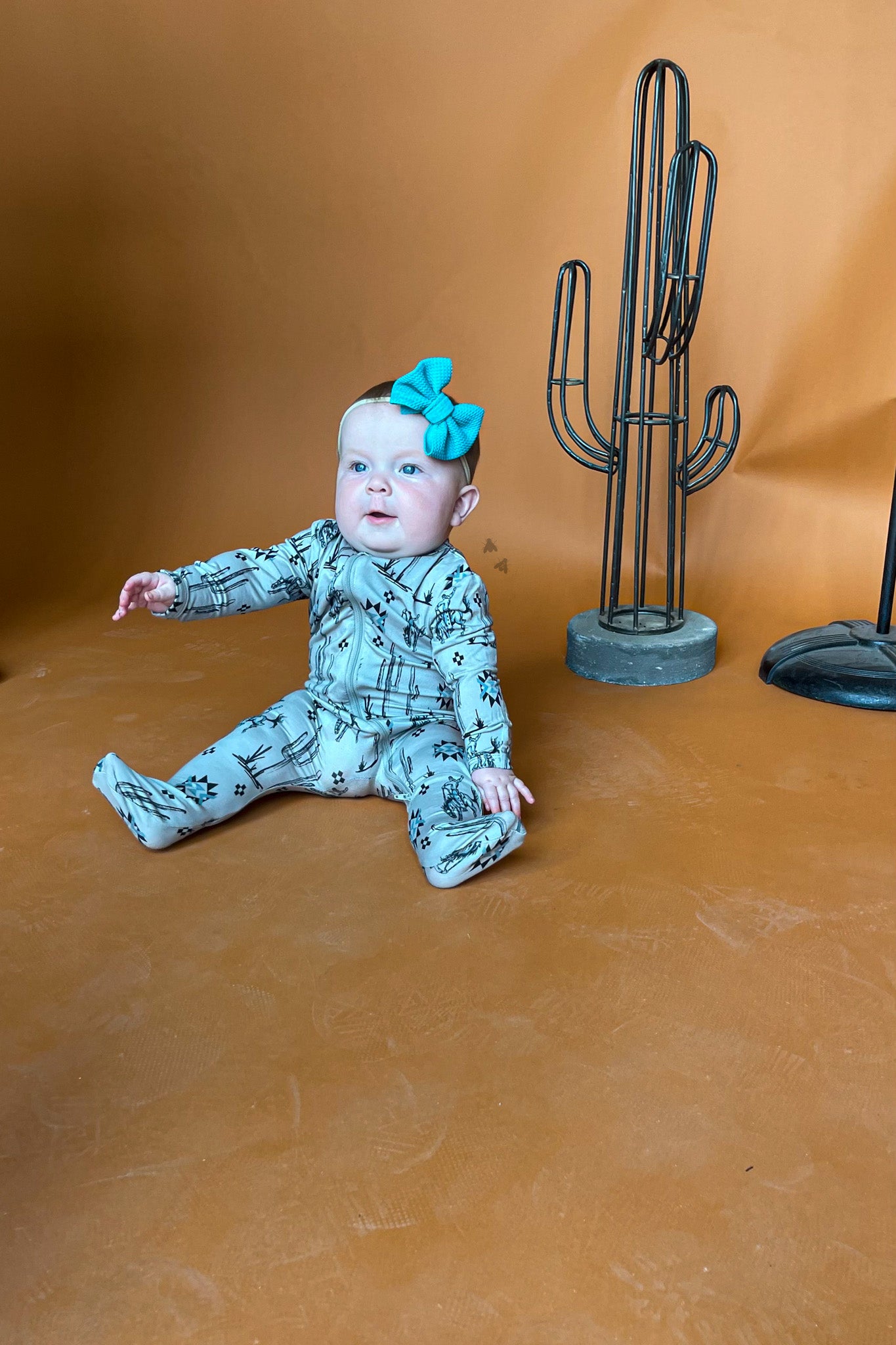 MODERN MARFA FOOTIE