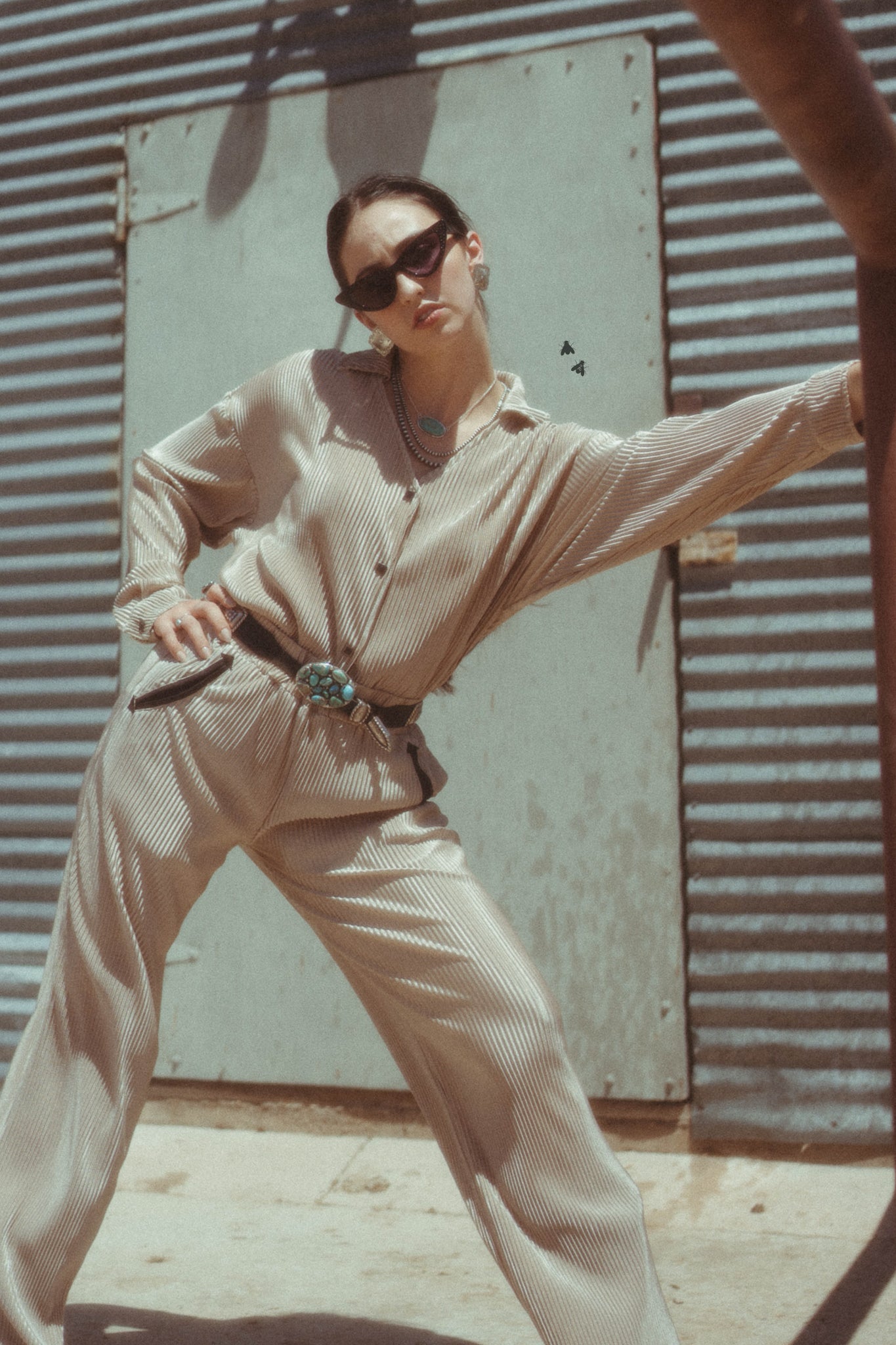 PONY UP PLISSE PANT * TAUPE