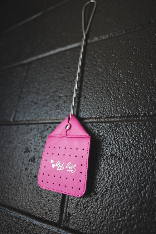 FLY SWAT IT *pop