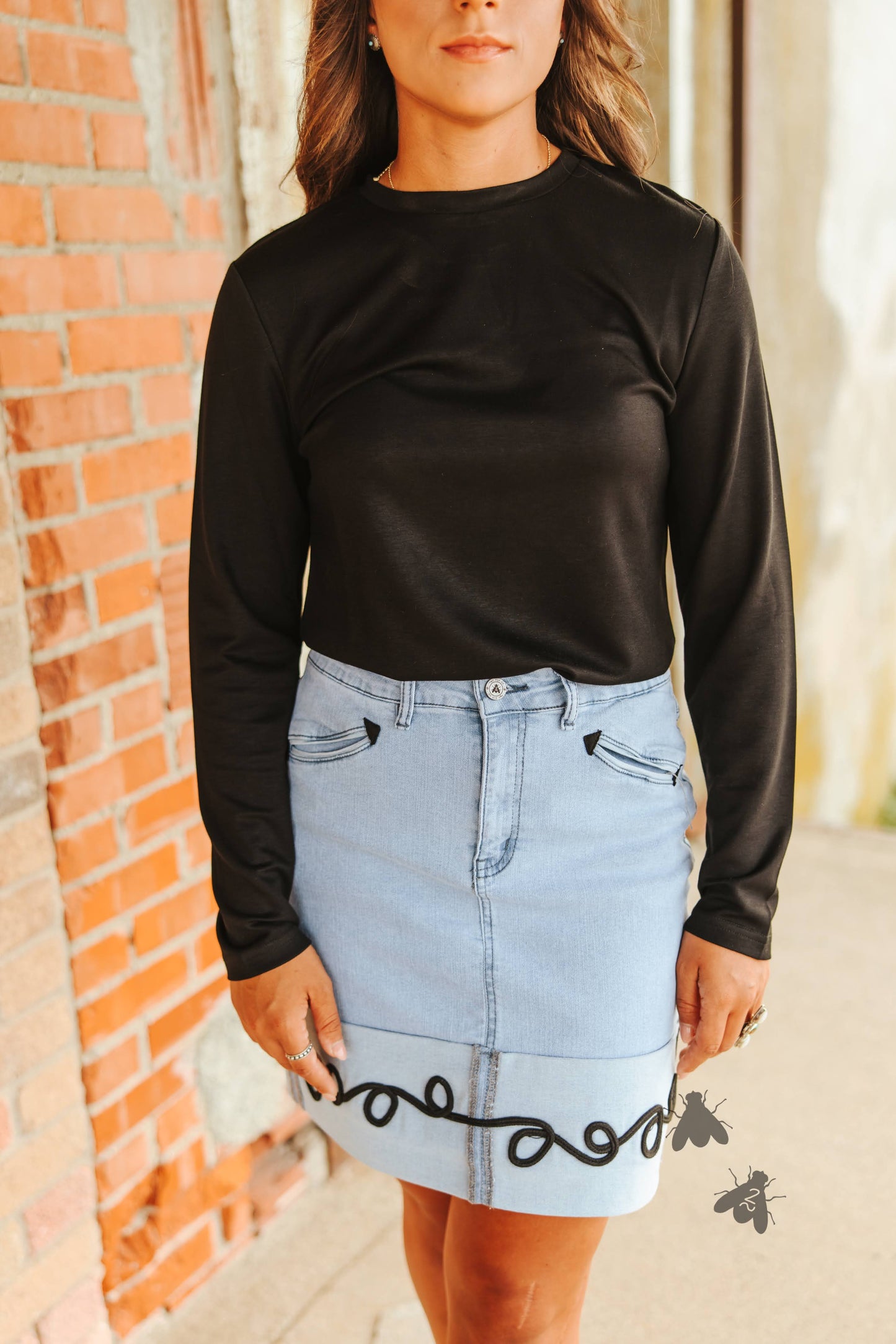 HOWDY HEMLINE