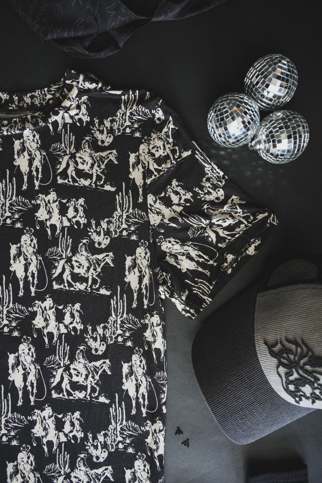 DUSK DESERT TEE