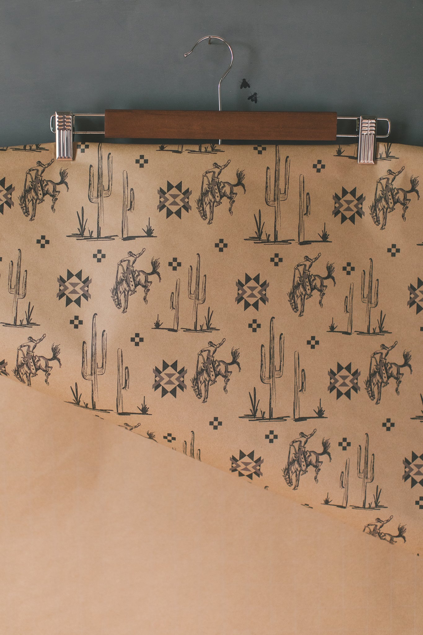 WESTERN WRAP
