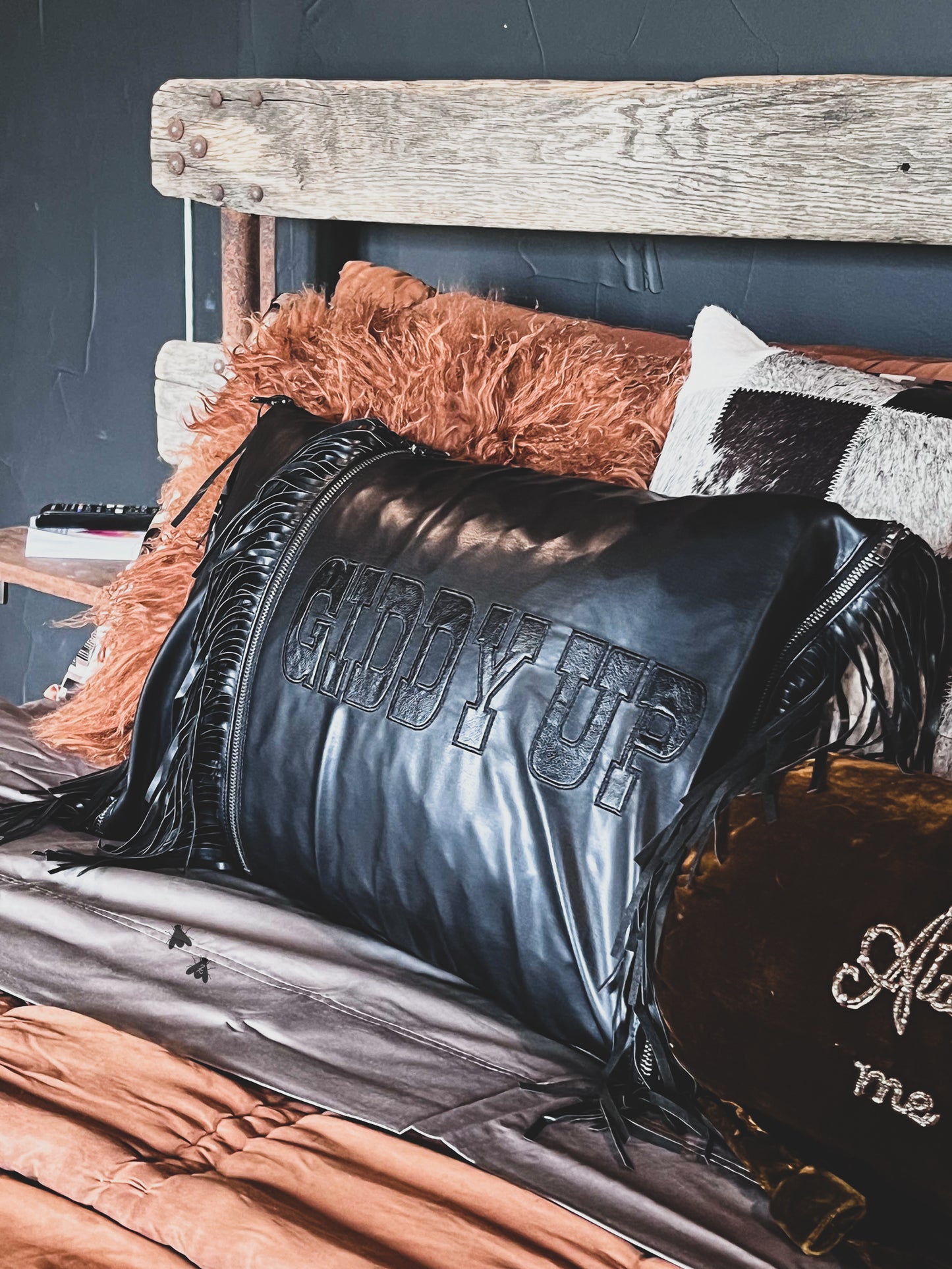 GIDDY UP PILLOW cover