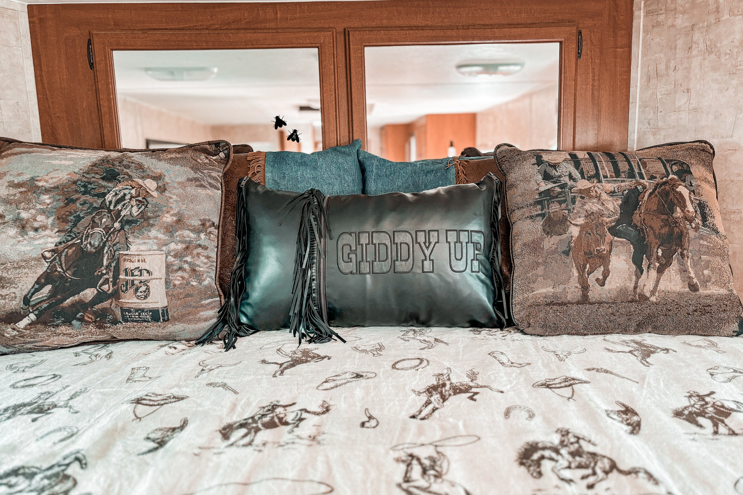 GIDDY UP PILLOW cover