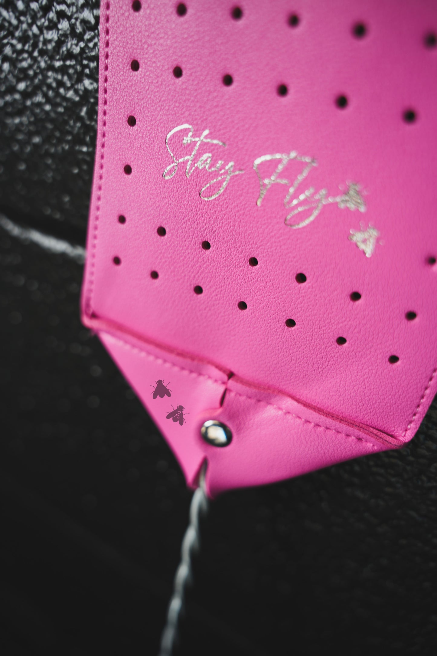 FLY SWAT IT *pop