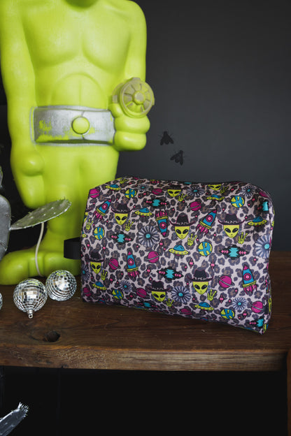 TAKE ME AWAY TRAVELER *SUPER SALE