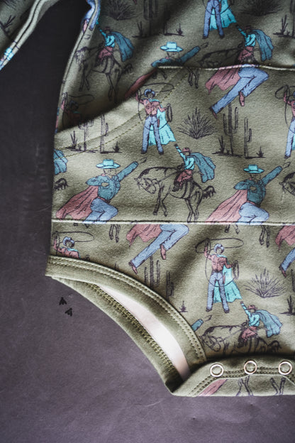 SADDLE SUPER HERO [BABY]