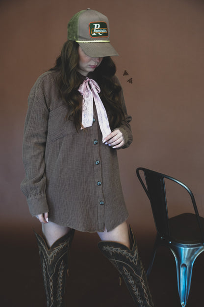 ACRES BUTTON UP *CHOC