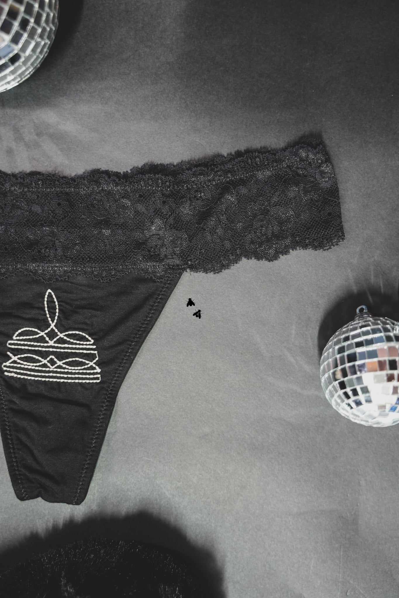 *** INV ISSUES -BARE NECESSITIES *BOOT STITCH