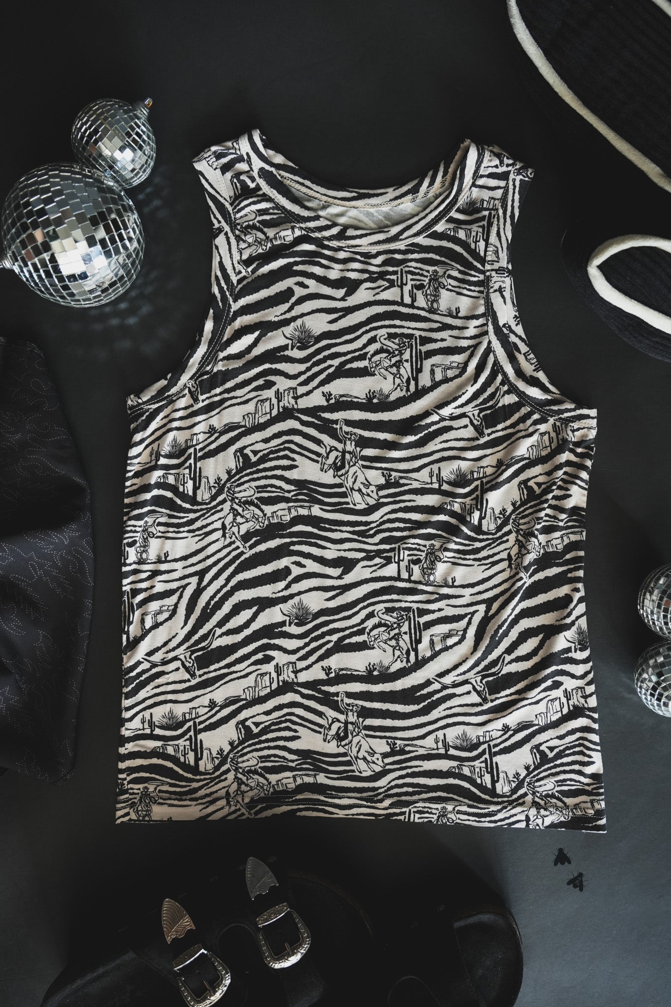 $5!! - THE COWBOY ZOO TANK