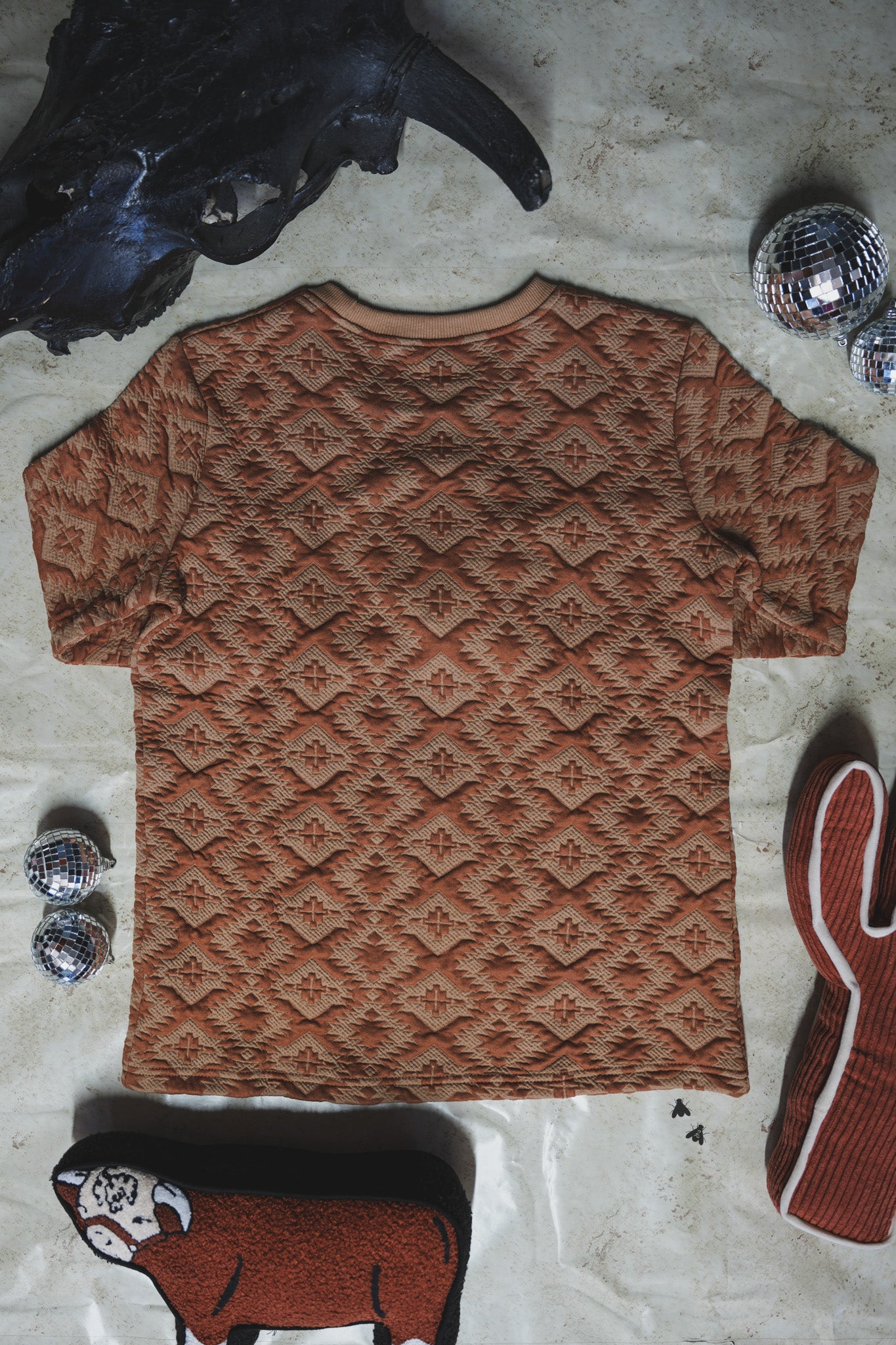 < $5 !  - COMFY CROSSFIRE TOP