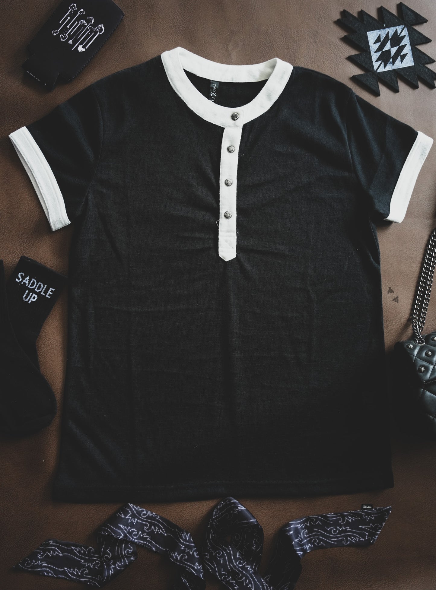 HI CONTRAST