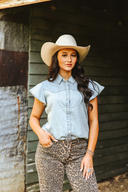 DAINTY DENIM