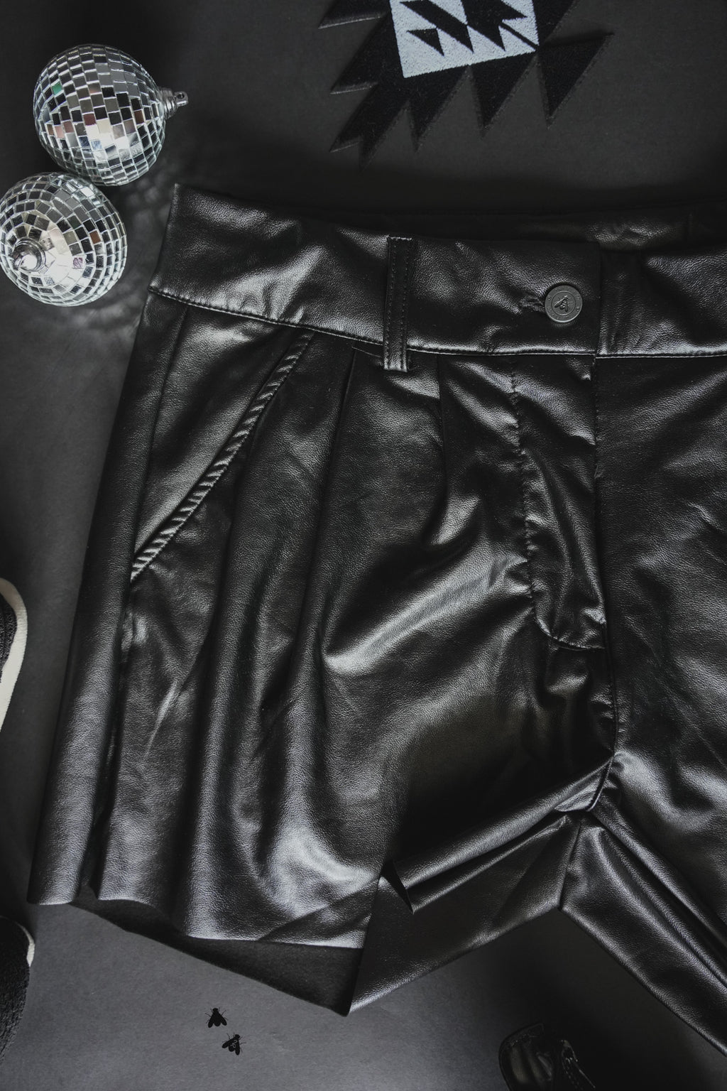 $5!! - JET BLACK SUMMA SHORTS
