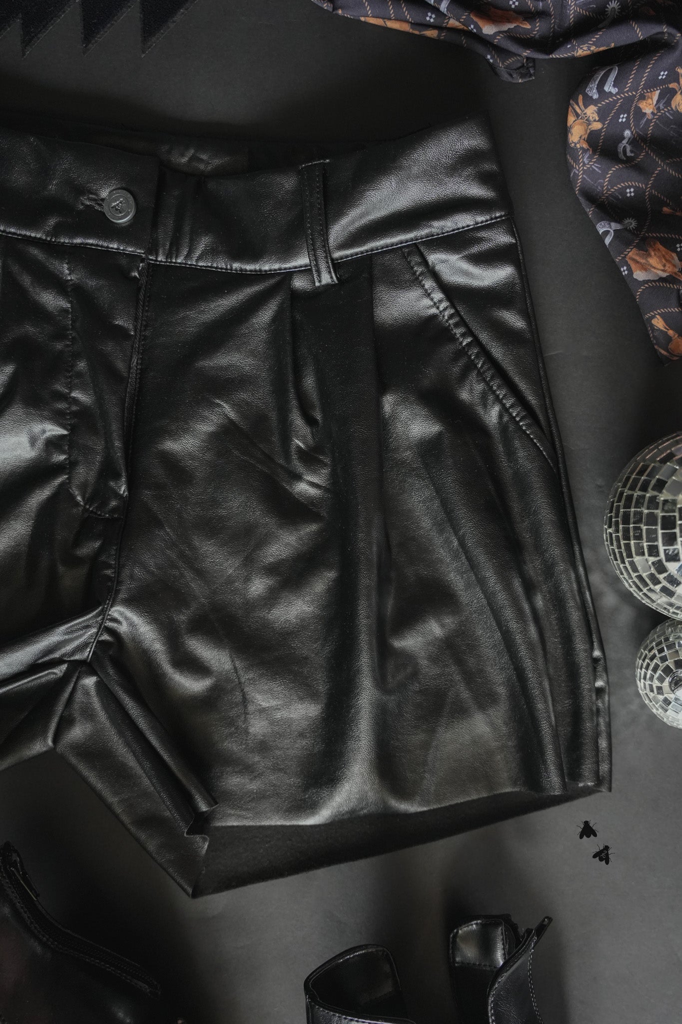 $5!! - JET BLACK SUMMA SHORTS