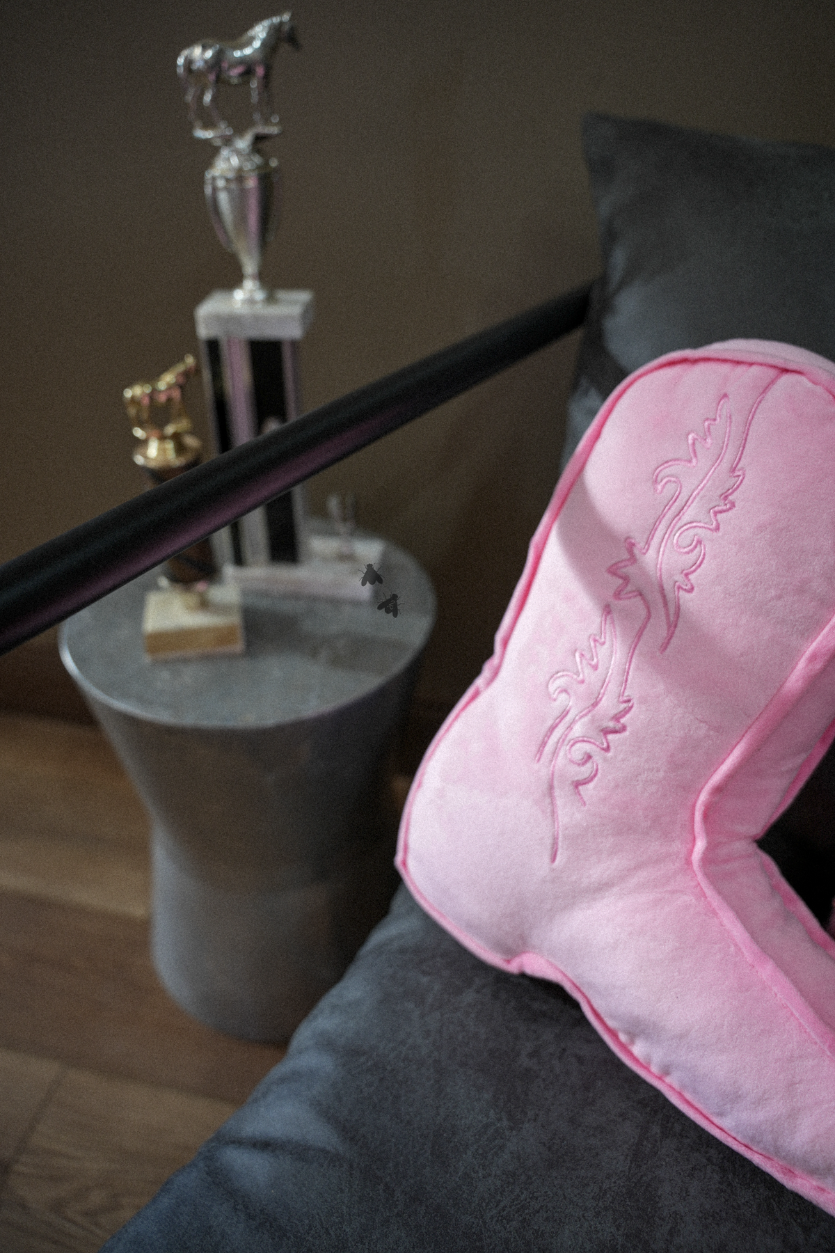 SNOOZY BOOT *PINKY PROMISE