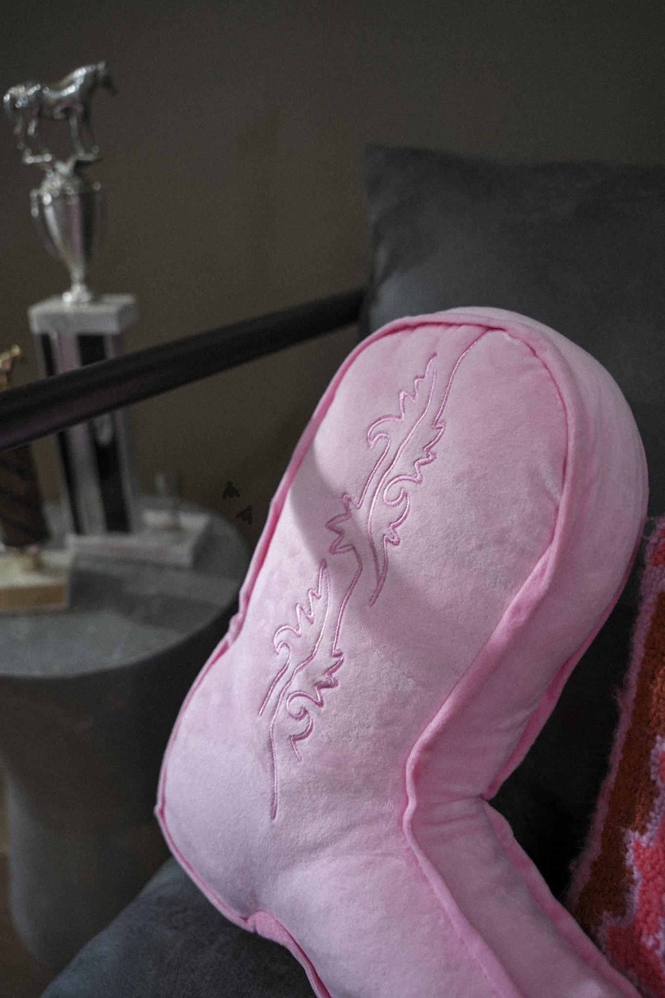 SNOOZY BOOT *PINKY PROMISE