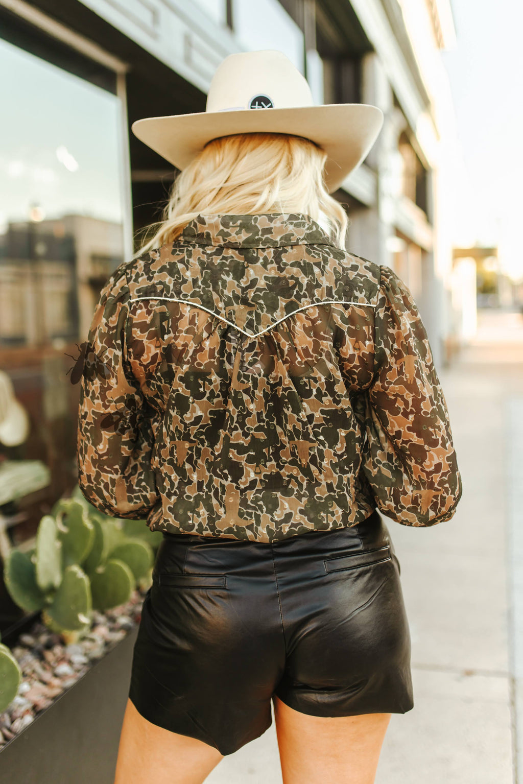 TROPHY WIFE *CAMO