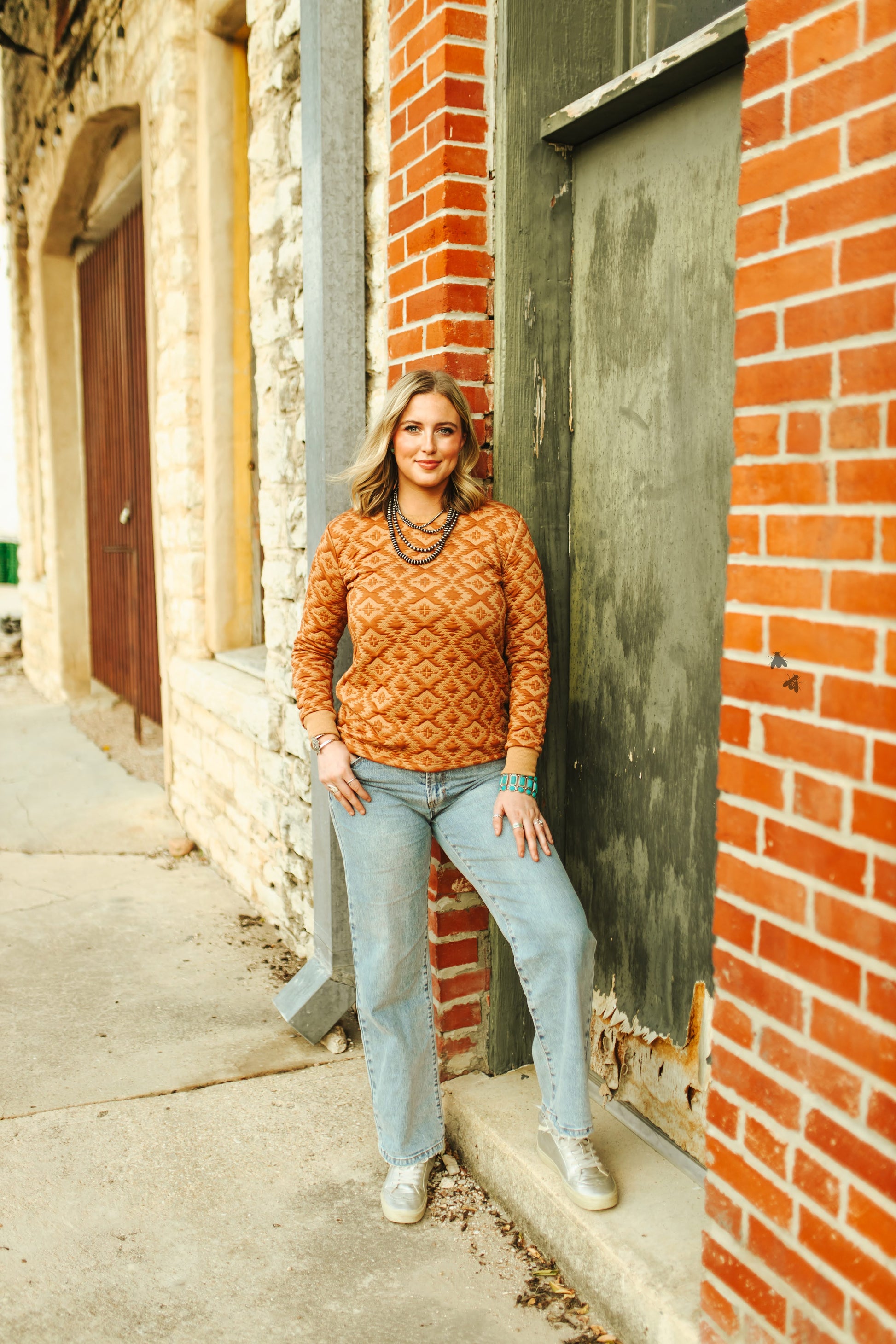 < $5 ! - COMFY CROSSFIRE TOP