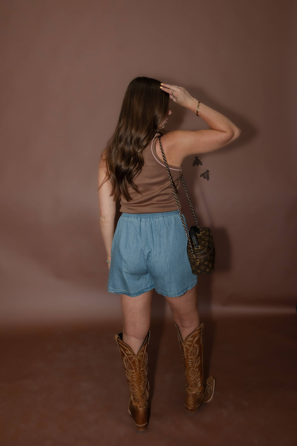 THE ESSENTIALS TANK *MOCHA