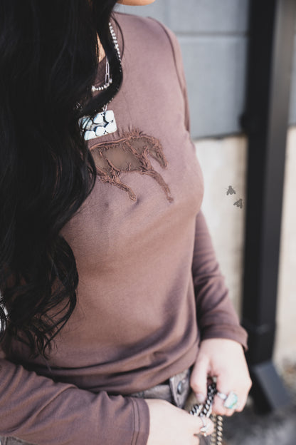 BUCK OUT CUT OUT L/S *MOCHA