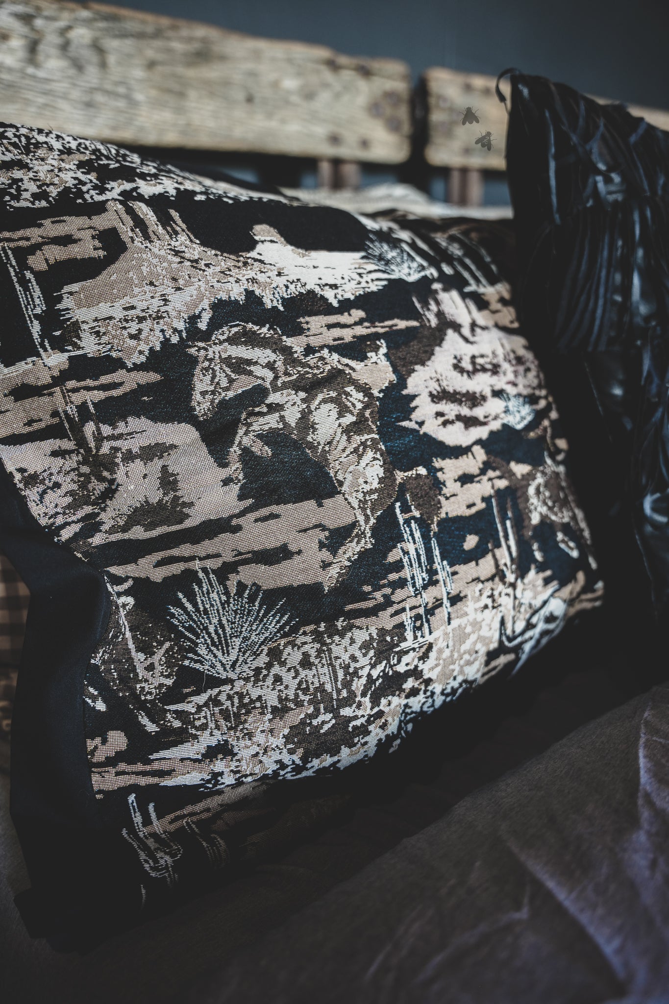 ROGUE RUSTLERS [SET OF 2 PILLOWCASES]