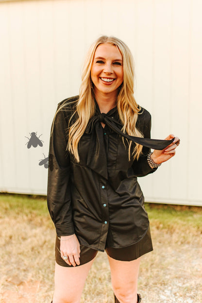 LEATHER OUTLAW *MIDNIGHT