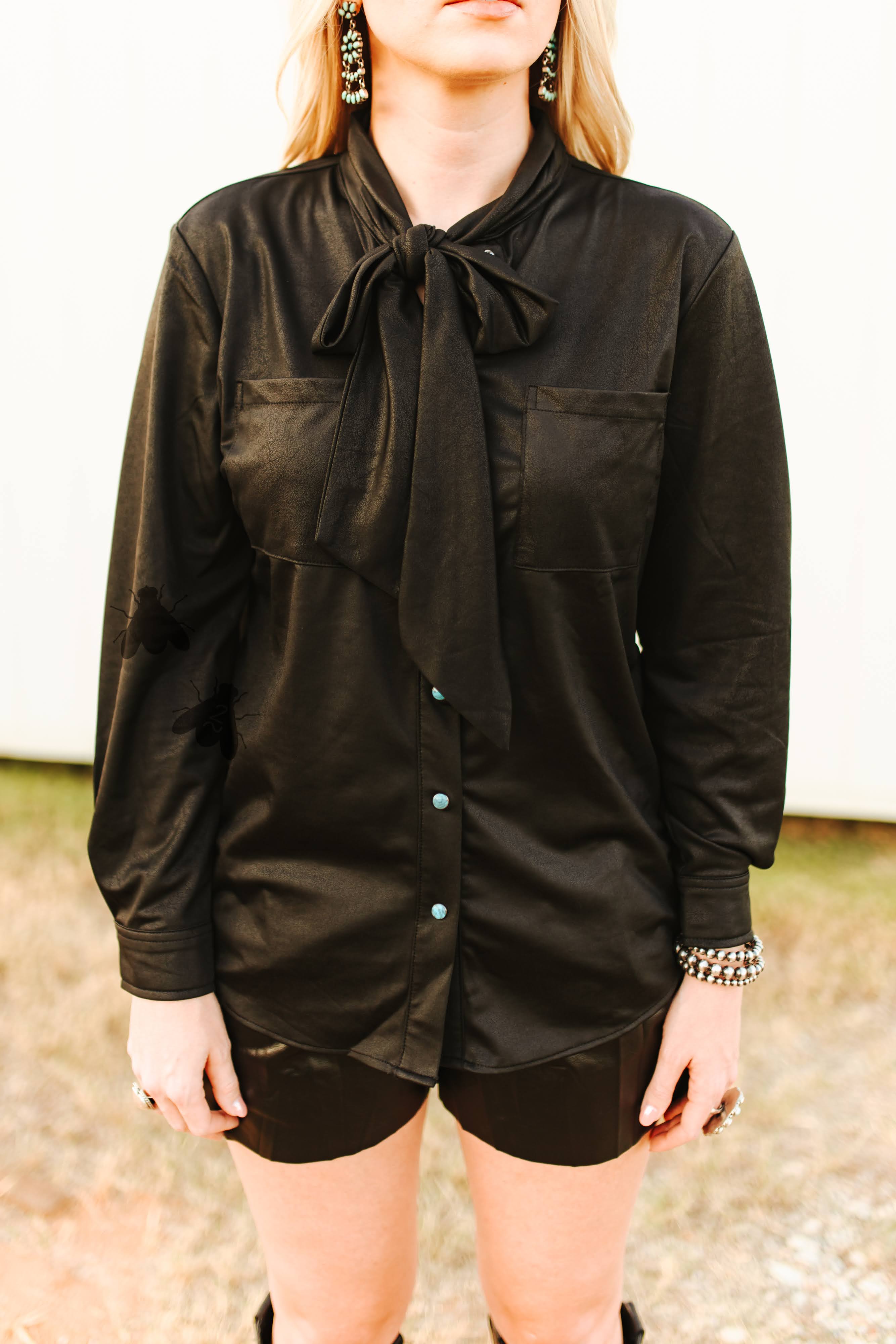 LEATHER OUTLAW *MIDNIGHT
